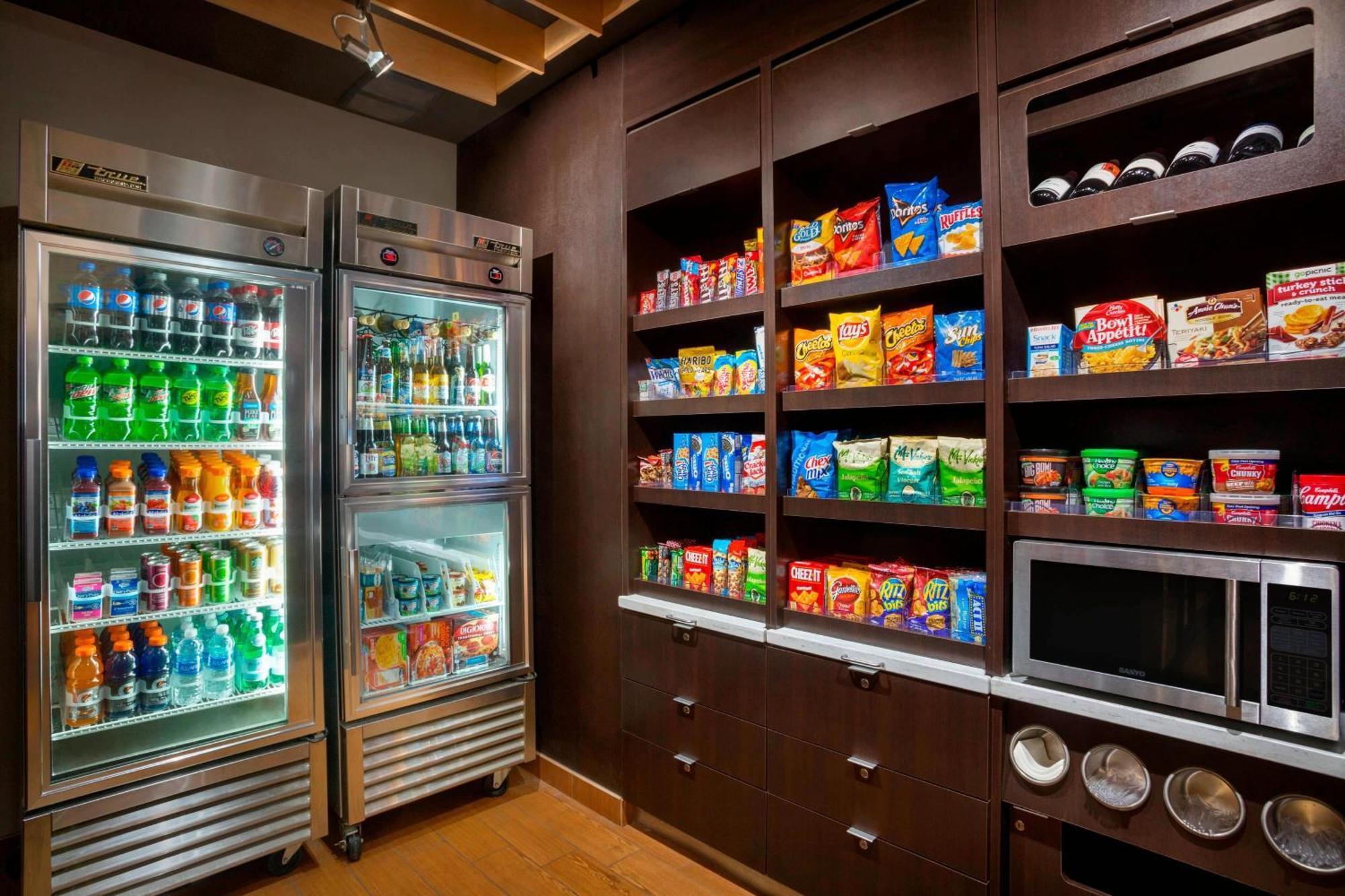 Courtyard By Marriott Champaign Hotel Bagian luar foto
